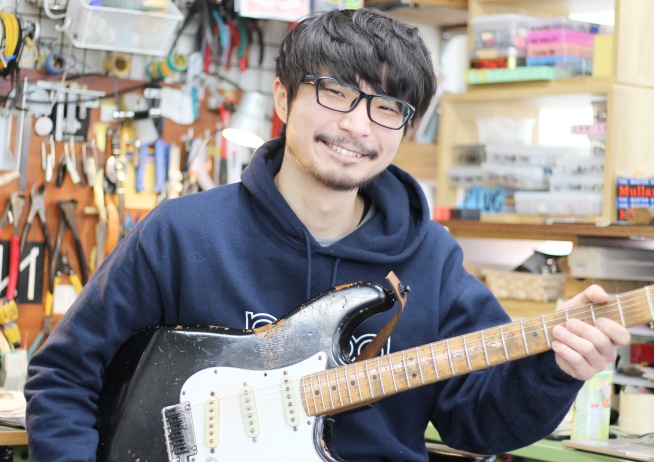 ギターの「かかりつけ医」でありたい。リペアマン・石川哲也が個人経営にこだわる理由